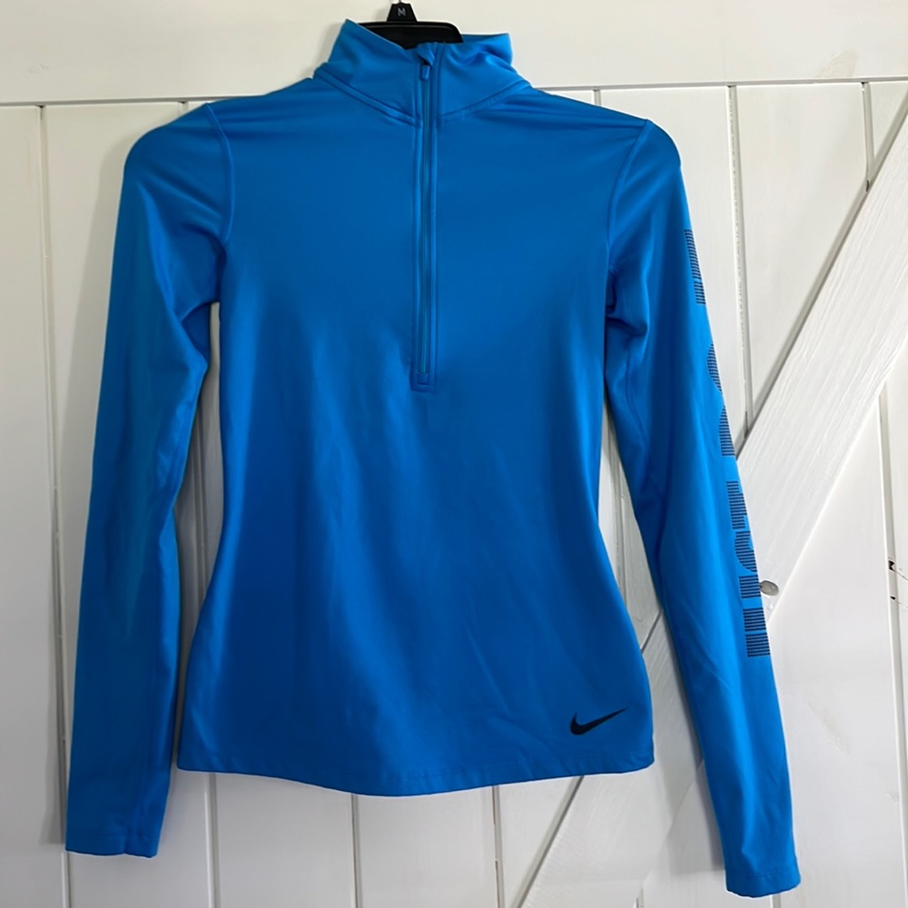 Nike Dry Fit 3/4 zip small